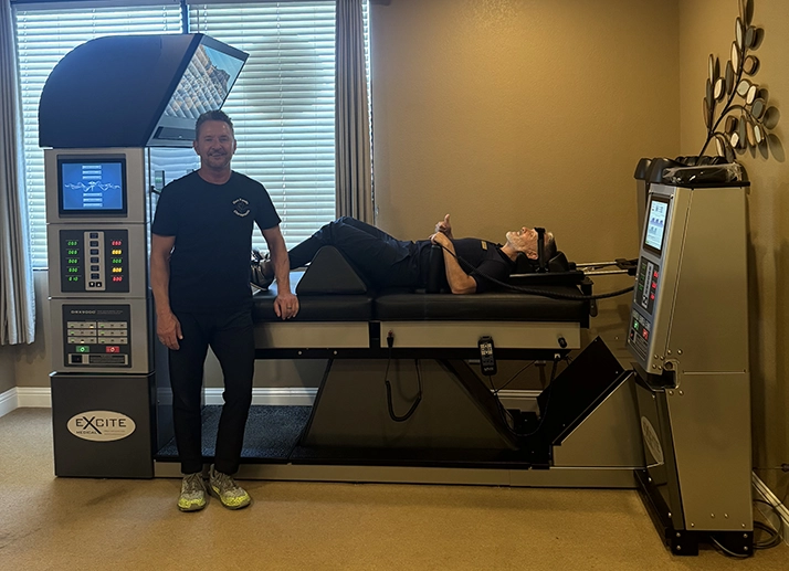 Chiropractor Atascadero CA Jon Wells And Oscar Castro On Decompression
